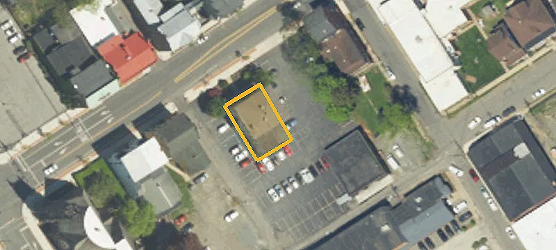 140 3rd St