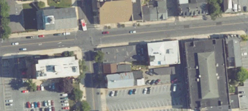 44 8th St