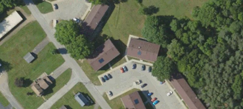 10 Taylor St