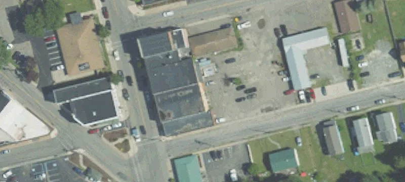 413 Main St