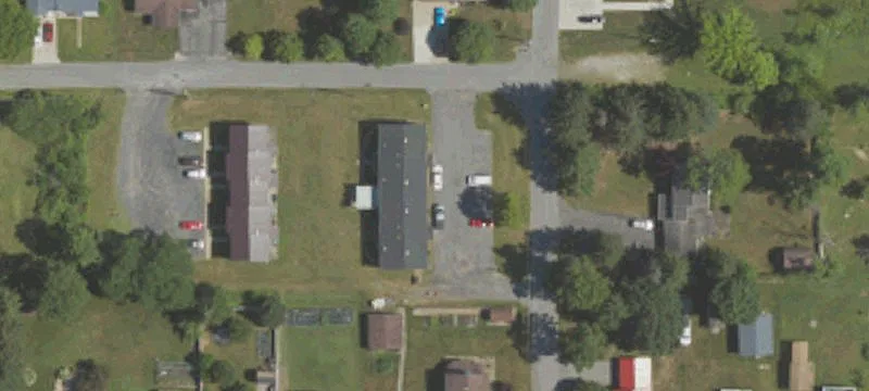 900 Maple St