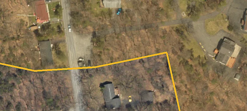 382 Stillwater Dr