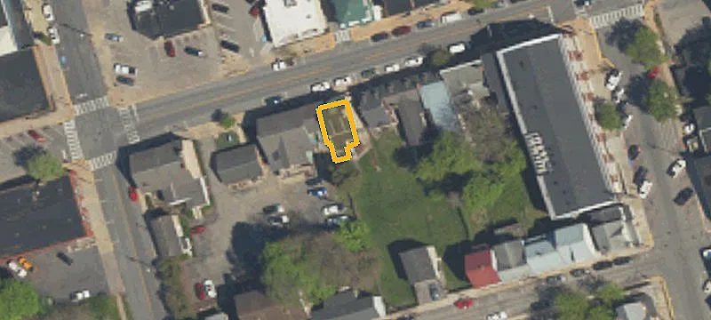 124 Bishop St