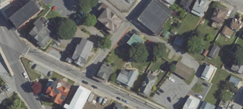 301 Main St
