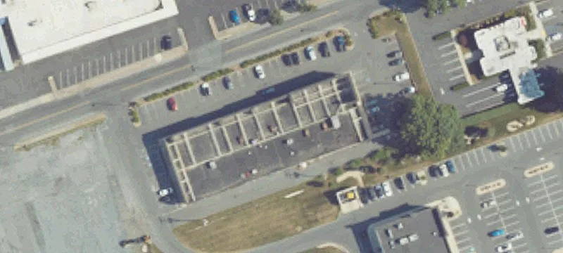 1010 Crestview Dr