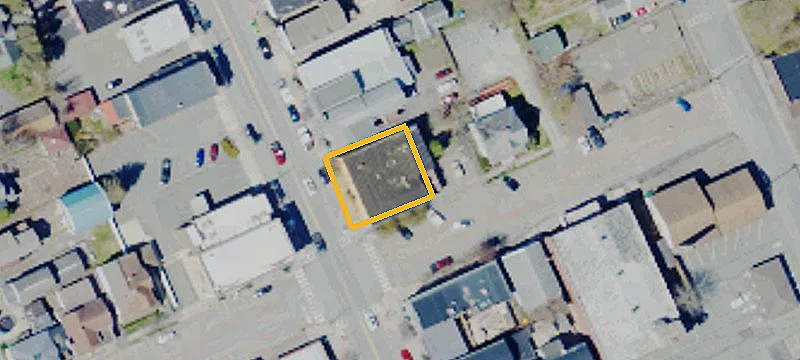 221 Main Ave