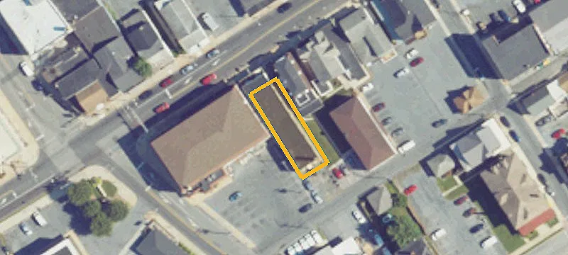 30 Main St