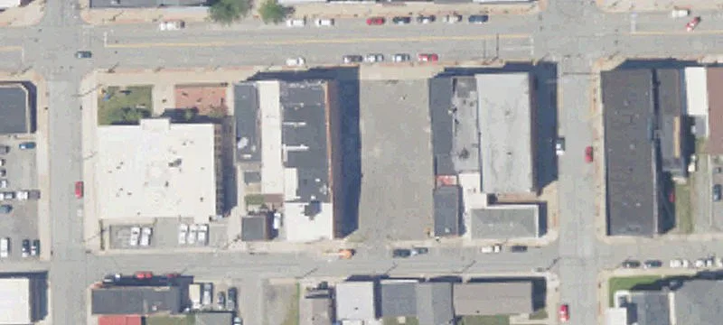 525 Lawrence Ave