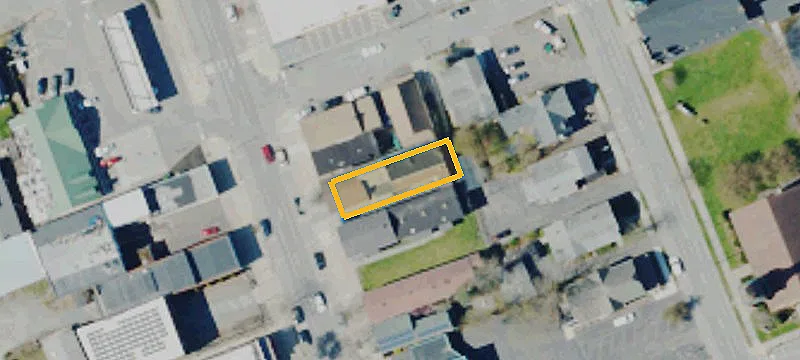 1037 Main St