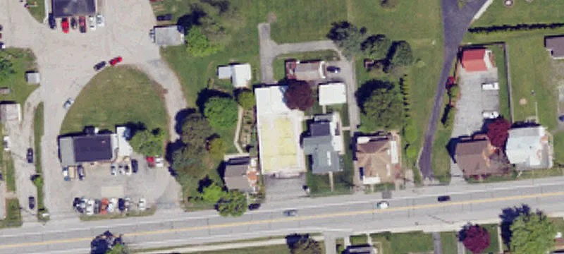 426 Lincoln W Way