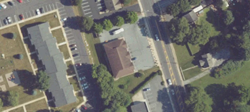 1033 Quentin Rd