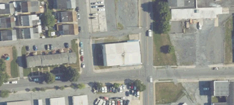 351 Lincoln Ave