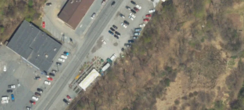 35 Blakeslee Blvd E Dr