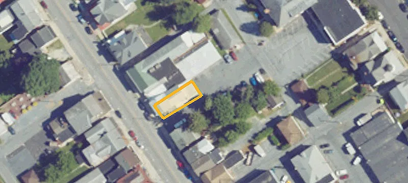 42 Railroad St