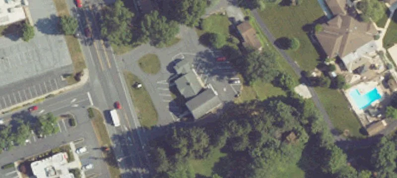 1402 Quentin Rd