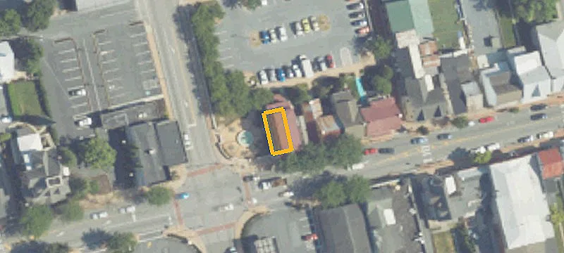 7 Main St