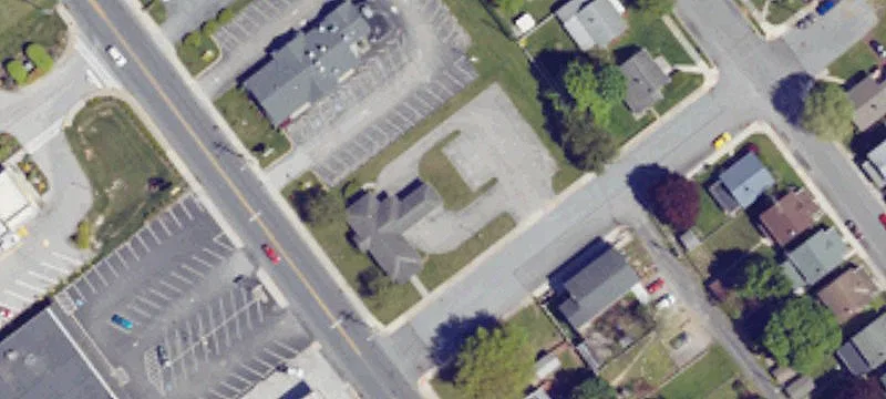 407 Queen St