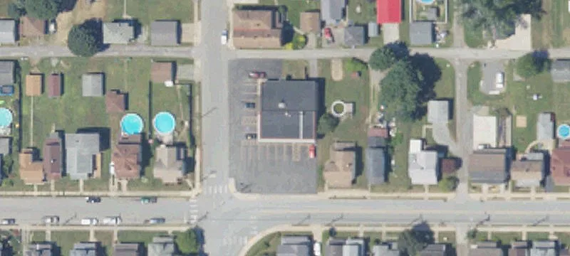 438 Line Ave