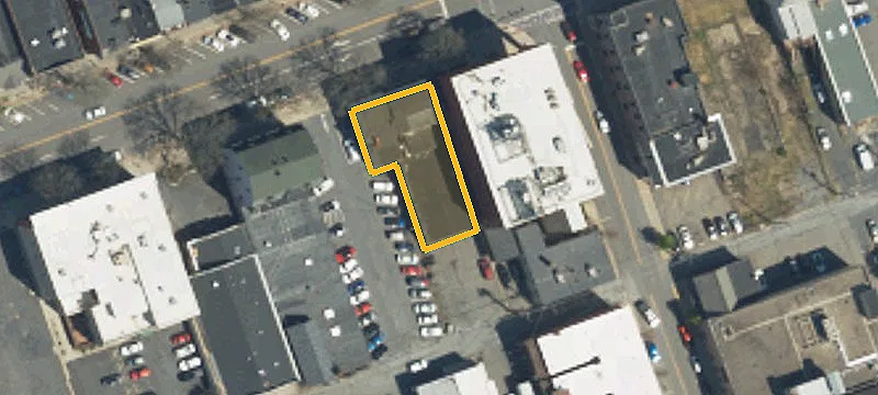 713 Main St
