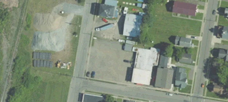106 Thomas Ave