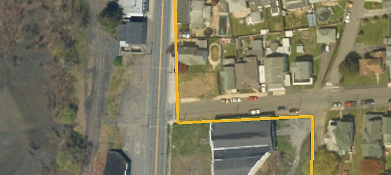 385 Main St