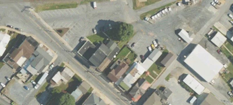 15 Main St