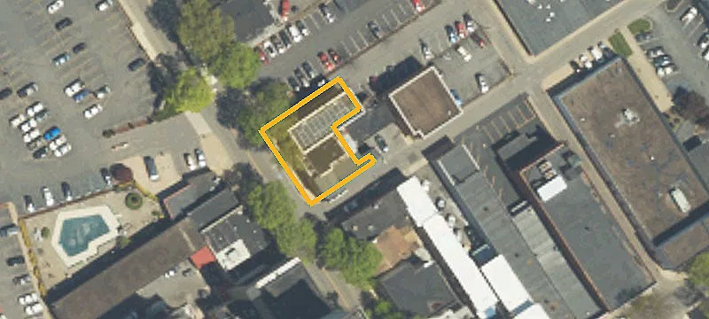 434 William St