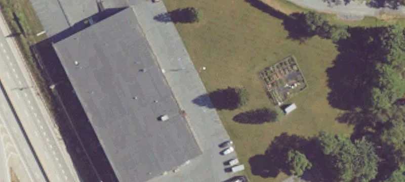 2 Laurel Rd