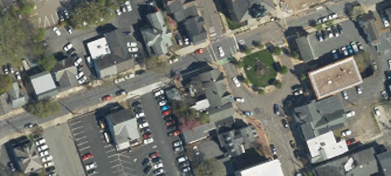 41 7th St