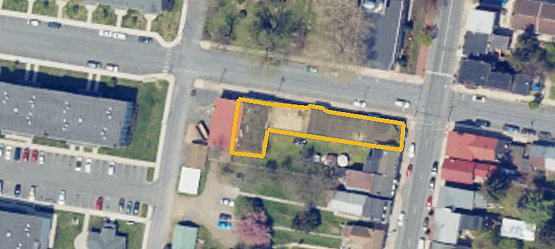 301 Main St