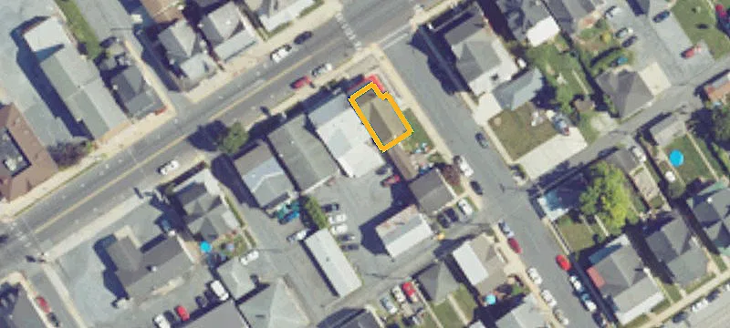 128 Main St