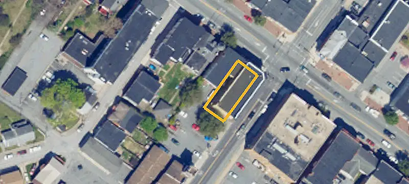 106 Main St