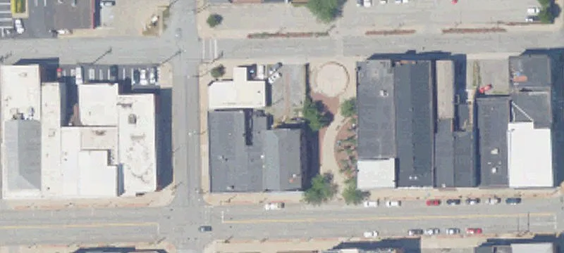 528 Lawrence Ave