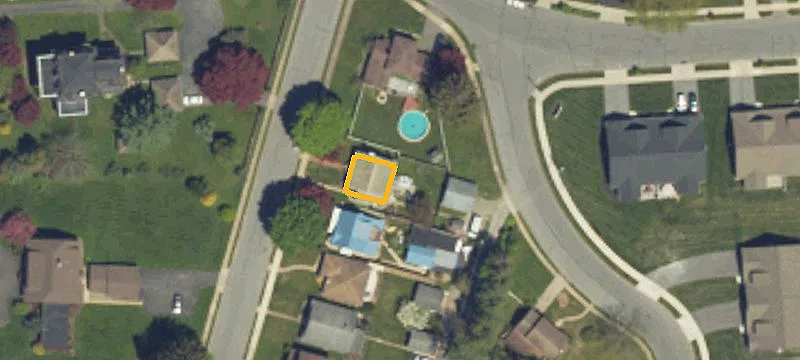 1184 Russell Ave