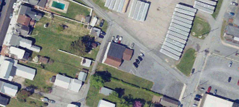 39 Chambers Ln