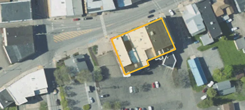 27 Main St
