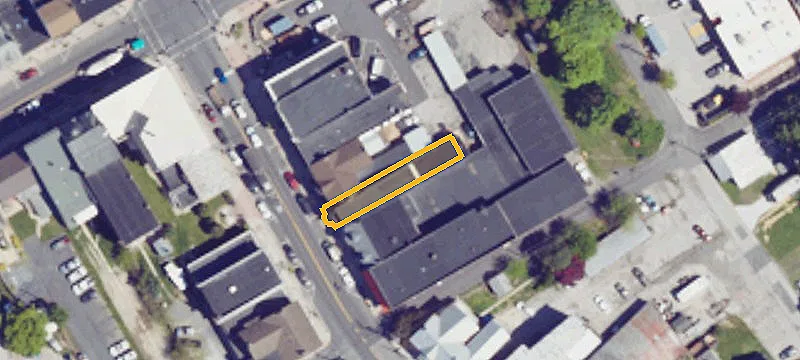 18 Queen St