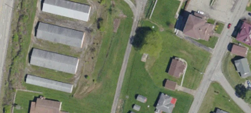 111 Clay Ln