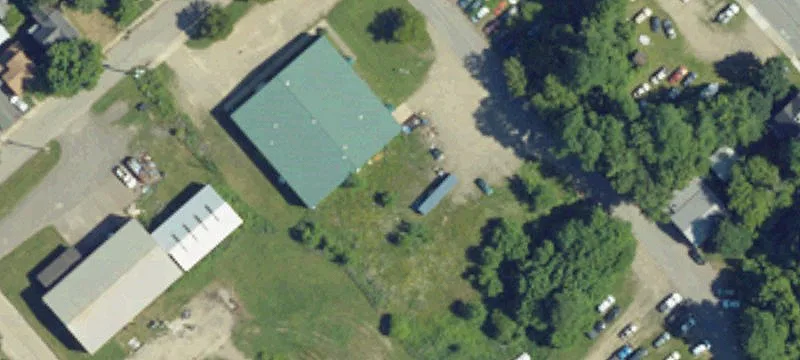 11 Irvine St