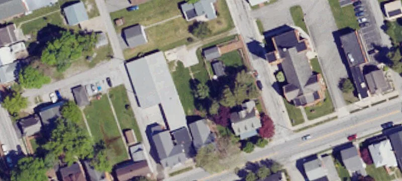 114 Lincoln E Way