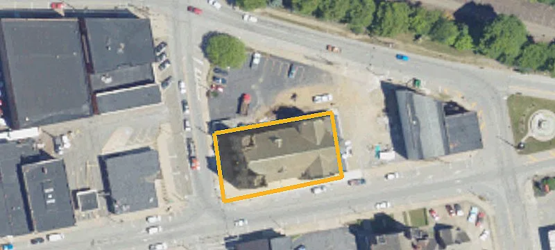 101 Frnt St