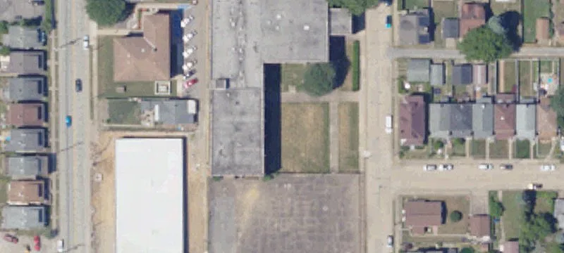 2001 Lenz Ave