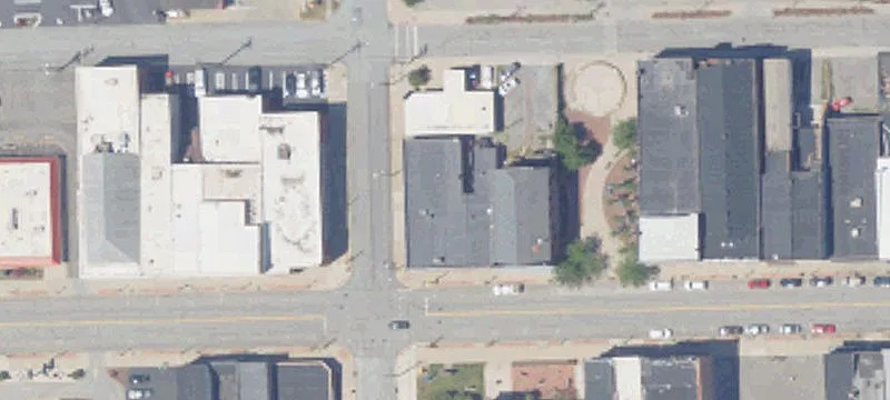 536 Lawrence Ave