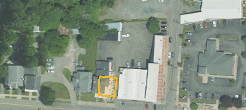 1093 Main St