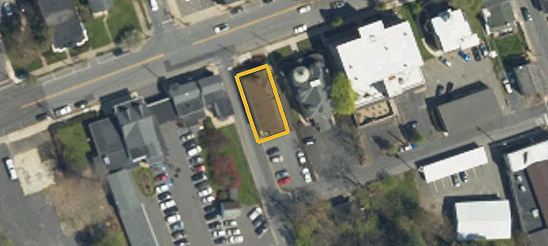 919 Main St