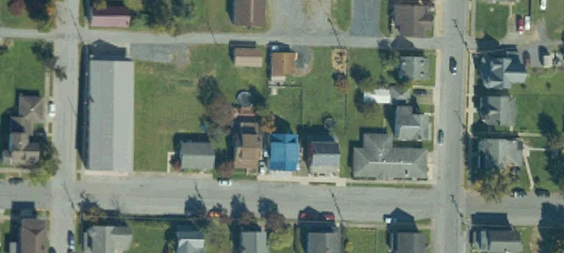 806 Spg St