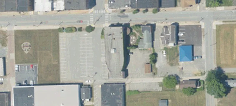 202 Long Ave