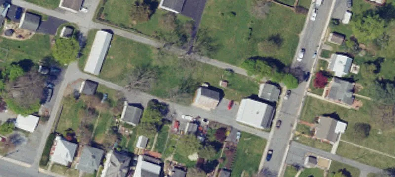 128 Rdg Ave