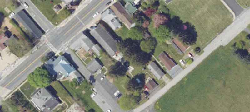 12 Main St