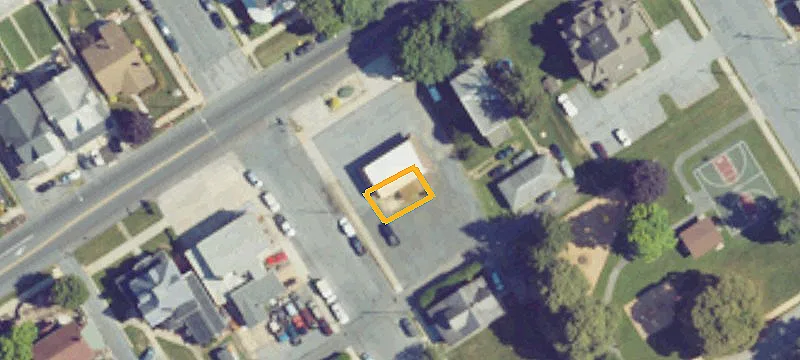 400 Main St